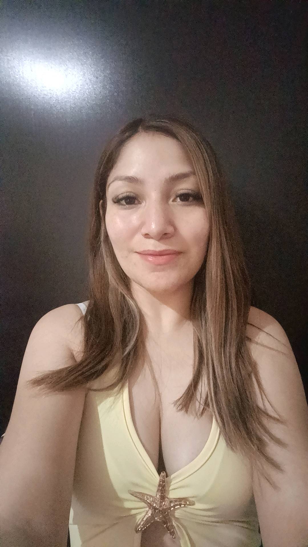 Shirley — real girl from Mexico online for 1v1 video chat