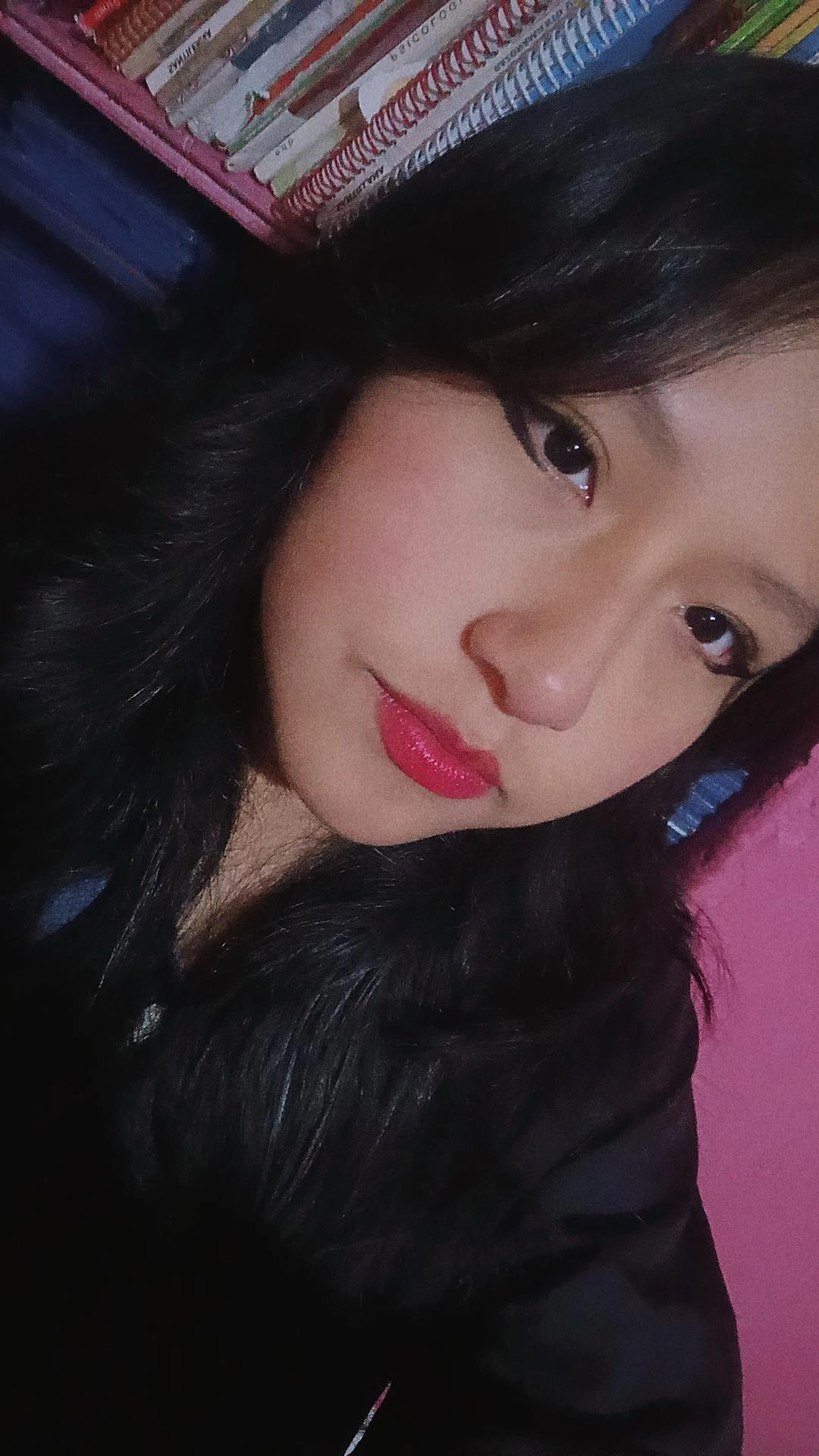 Diana — real girl from Bolivia online for 1v1 video chat