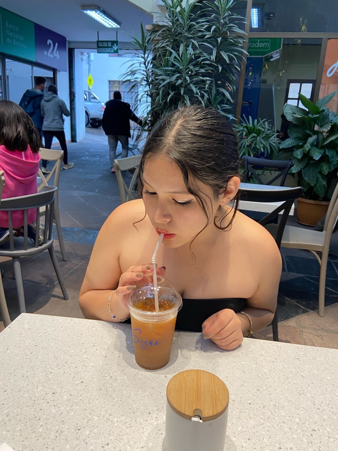 Meego review — member from Bolivia using the free video chat app