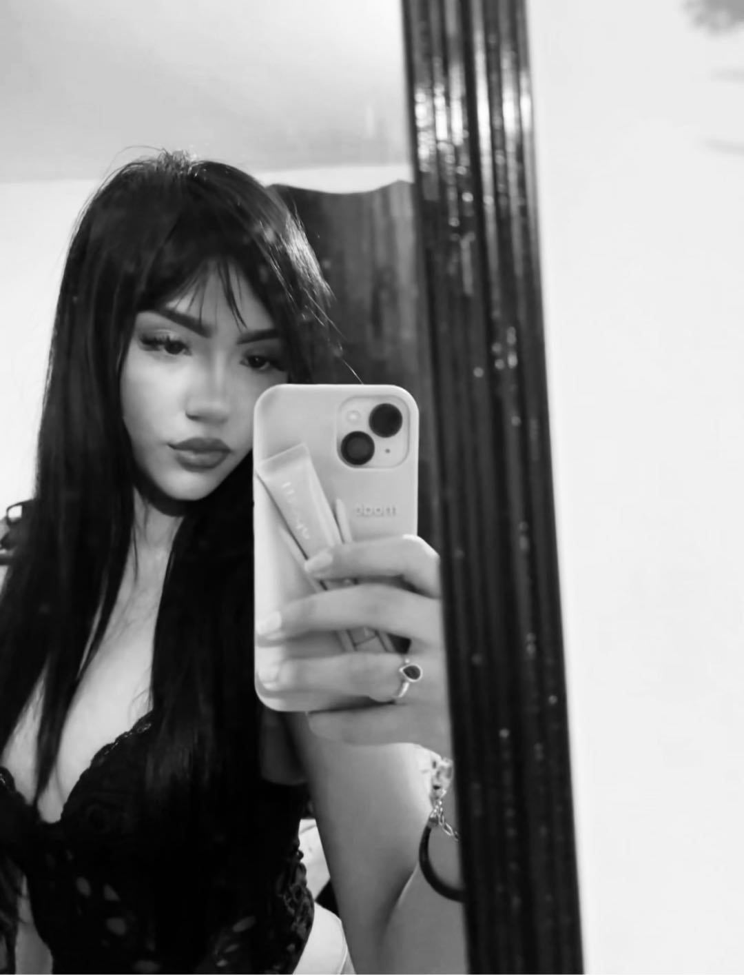 Patty — real girl from Chile online for 1v1 video chat