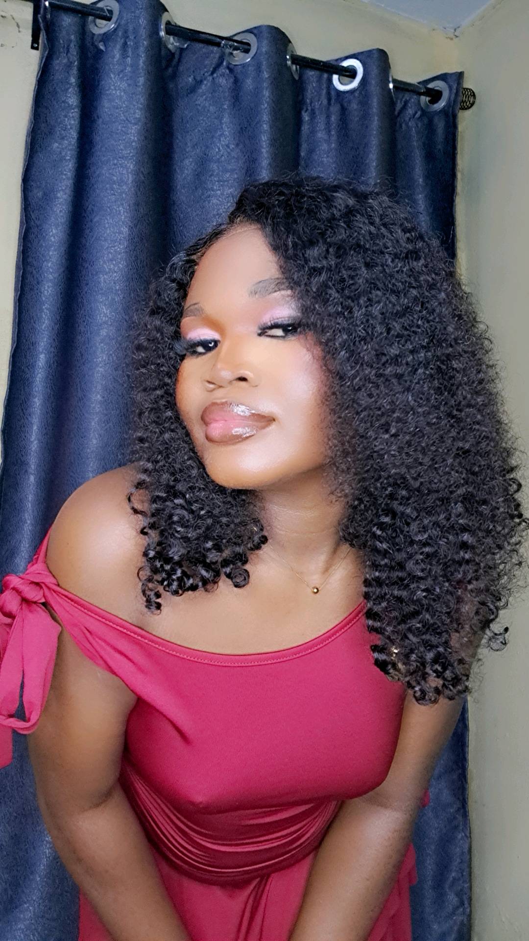 Sonya from Nigeria — real person online now on PeachMatch