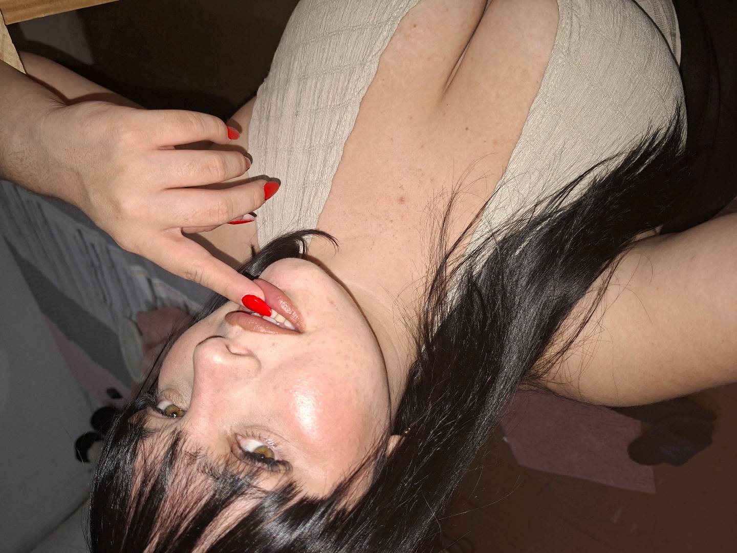 Catitaaa from Argentina — real person online now on PeachMatch