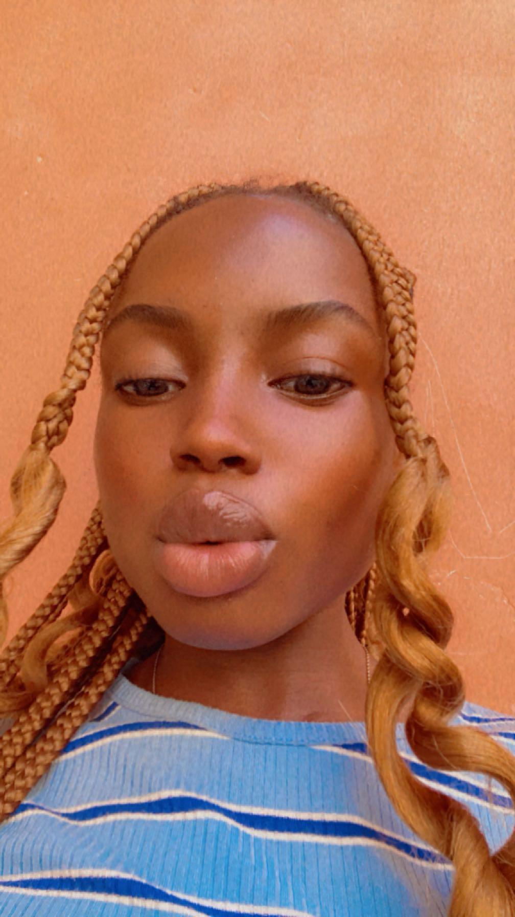 Queen from Nigeria — real person online now on PeachMatch