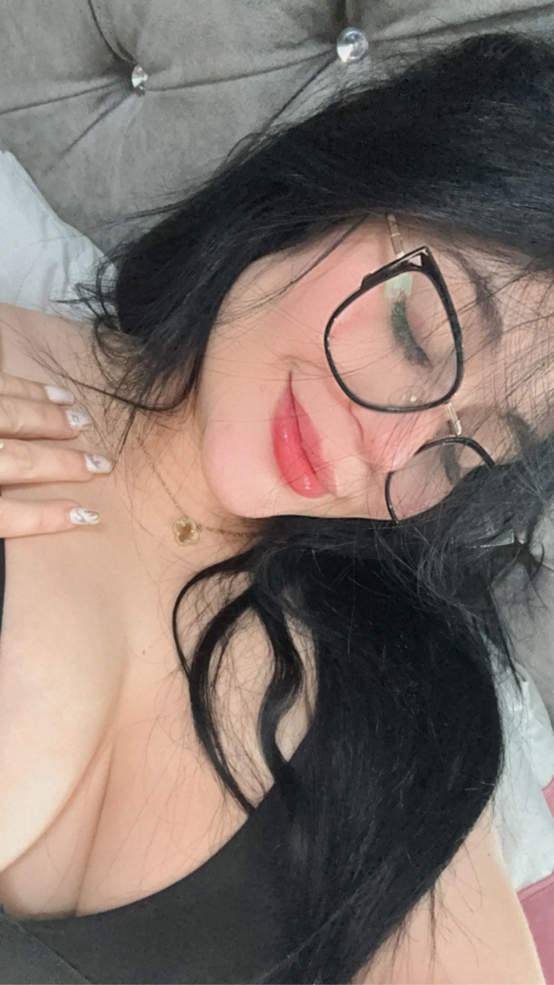 Isabella — real girl from Venezuela online for 1v1 video chat