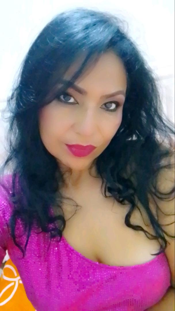 NenaBella from Venezuela — real person online now on PeachMatch