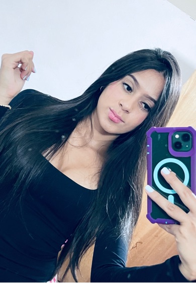 Foto de perfil de Mariana18 no ChamaLive — bate-papo por vídeo ao vivo