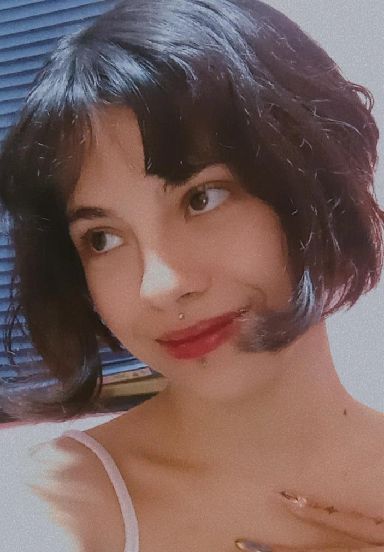 Foto de perfil de Oriana no ChamaLive — bate-papo por vídeo ao vivo