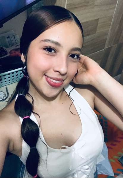 Foto de perfil de Encantadora no ChamaLive — bate-papo por vídeo ao vivo