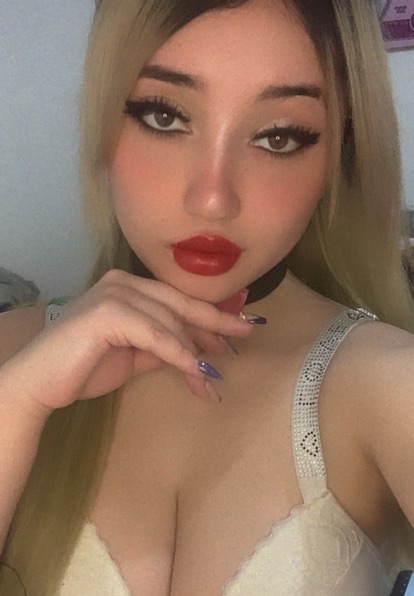 Flirty chat portrait