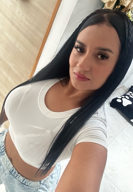 Foto de perfil de Samantha no ChamaLive — bate-papo por vídeo ao vivo