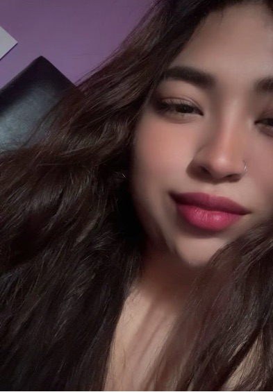 Fiona, online on SwoonCam