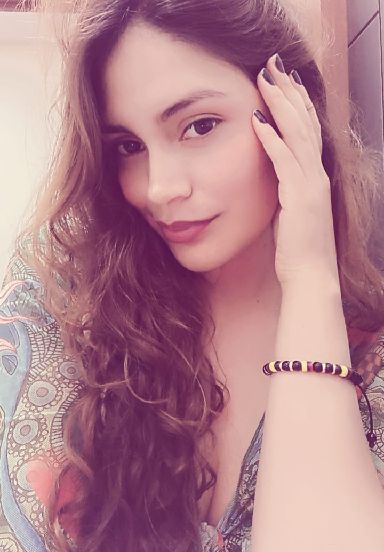 Foto de perfil de Luciana no ChamaLive — bate-papo por vídeo ao vivo