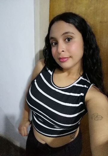 Foto de perfil de Tefy 🖤 no ChamaLive — bate-papo por vídeo ao vivo