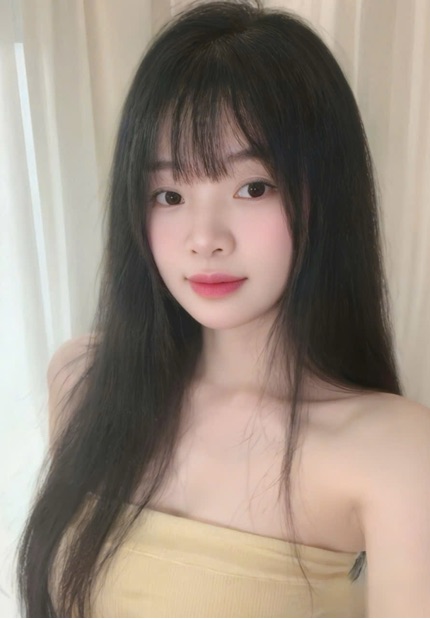 Video chat with Linnaa from Vietnam