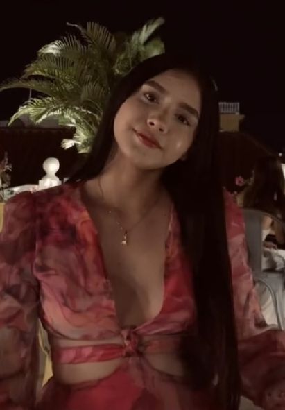 Foto de perfil de Roussi no ChamaLive — bate-papo por vídeo ao vivo