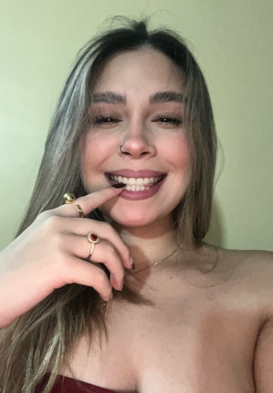 Live video chat with Lau 🦋 from 委内瑞拉