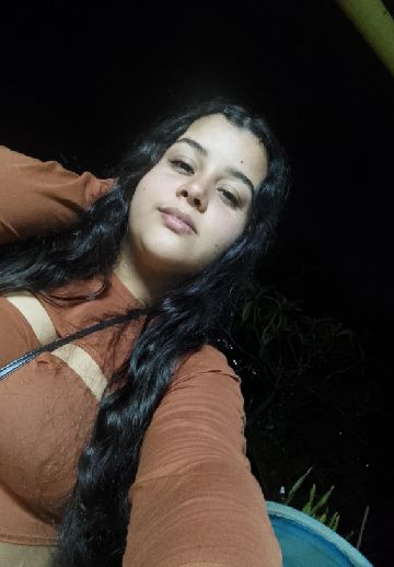 Susan from Venezuela in a flirt chat on HolaCam