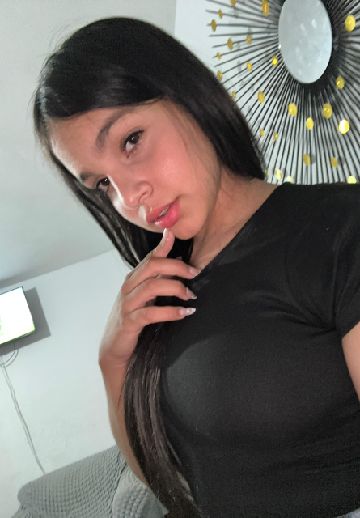 Foto de perfil de Luisa no ChamaLive — bate-papo por vídeo ao vivo