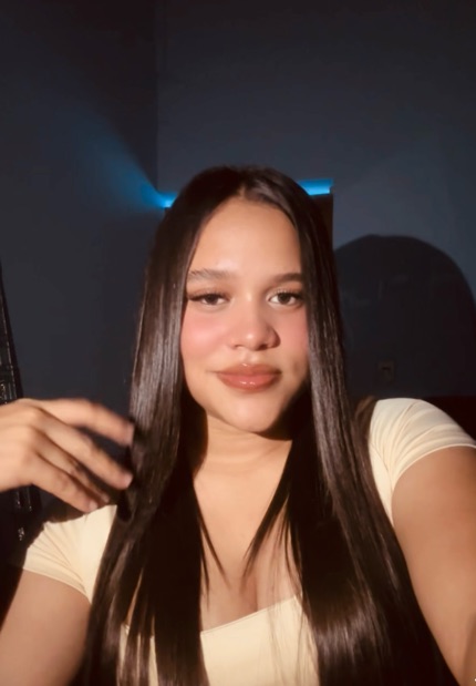 Foto de perfil de Lore🫶🏽💕🤭 no ChamaLive — bate-papo por vídeo ao vivo