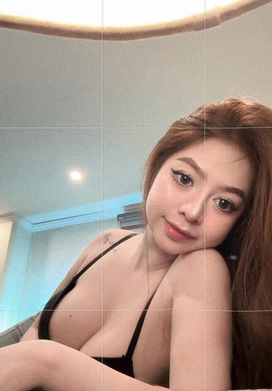 Someone from Vietnam online now for asian video chat