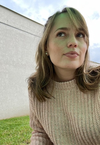 Niss from Ecuador, a Mulive host in the budget-friendly per-minute rate range for video calls