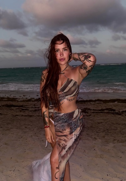 Dakota — real girl from Argentina online for 1v1 video chat