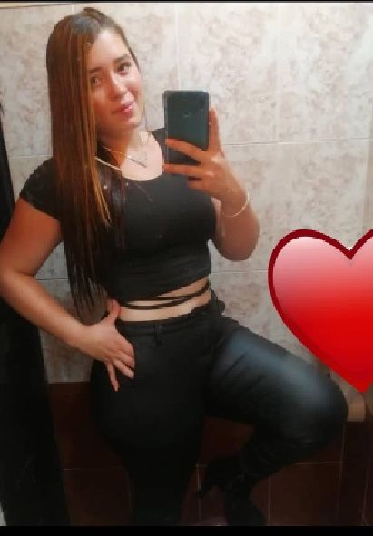Foto de perfil de Mariana_Garc no ChamaLive — bate-papo por vídeo ao vivo