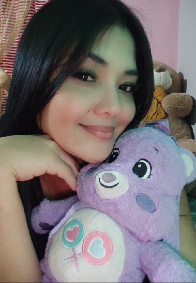 Reina from Venezuela, a verified Mulive streamer