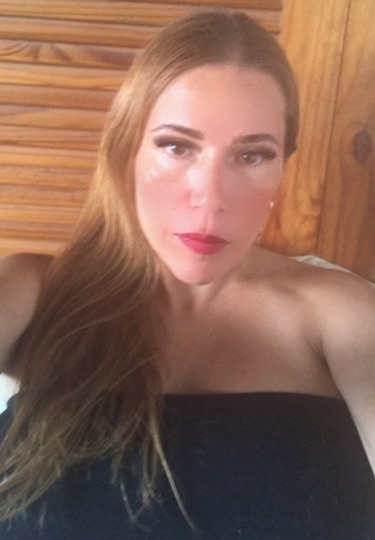 Fran, 27, online on FlirtCam
