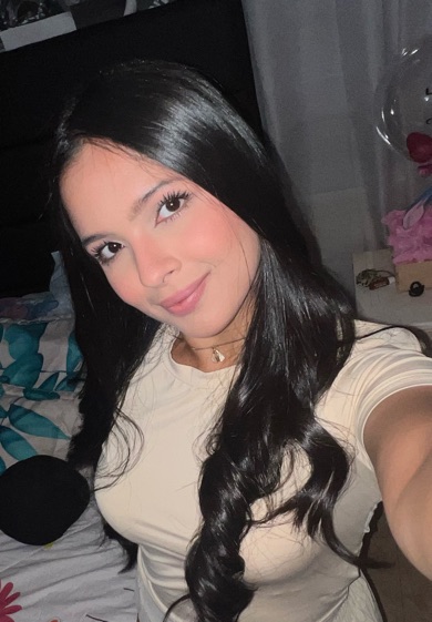 Foto de perfil de Emma🦋 no ChamaLive — bate-papo por vídeo ao vivo