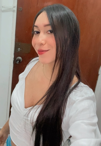 Dani, 25 from Colombia — live video chat on CoyCam