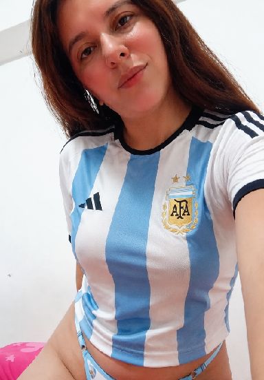Live video chat with 👑jazminluz⛓ from 阿根廷