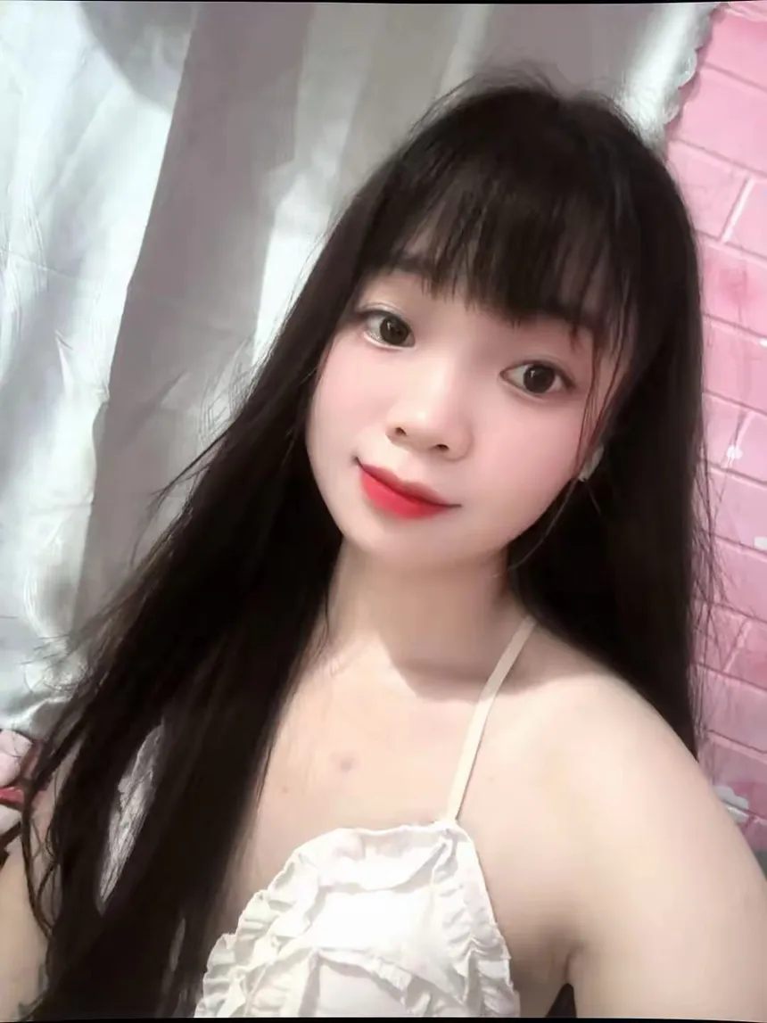 Trying apps like Livu for a face-to-face random video call