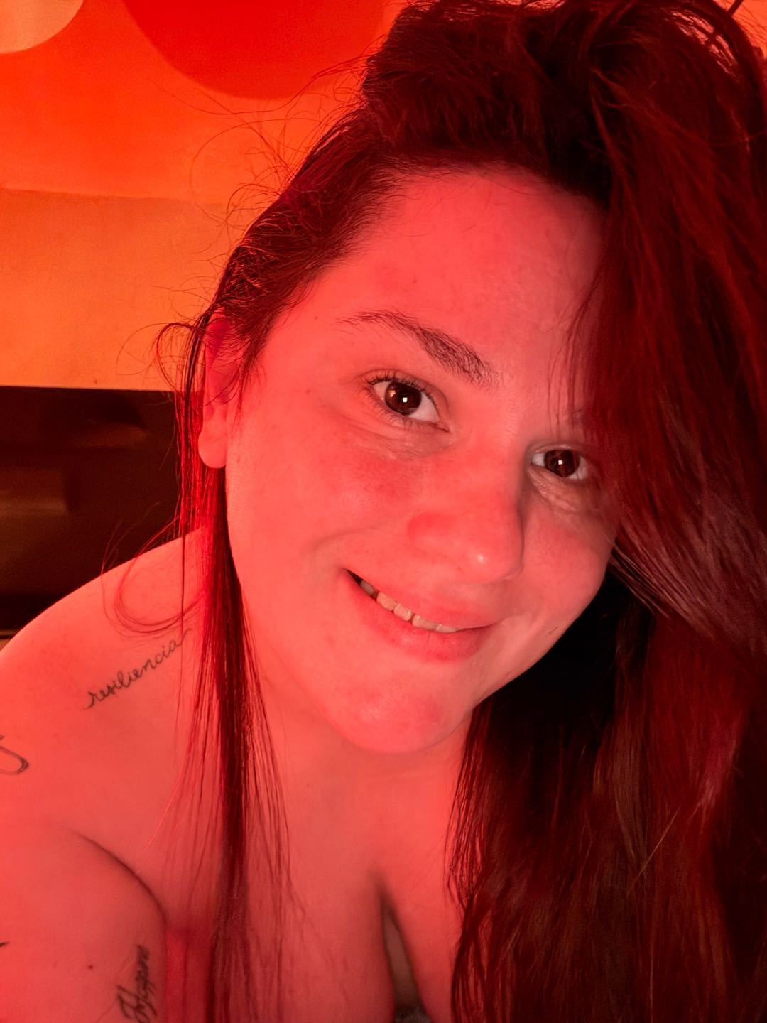 Nina from Argentina — real person online now on PeachMatch