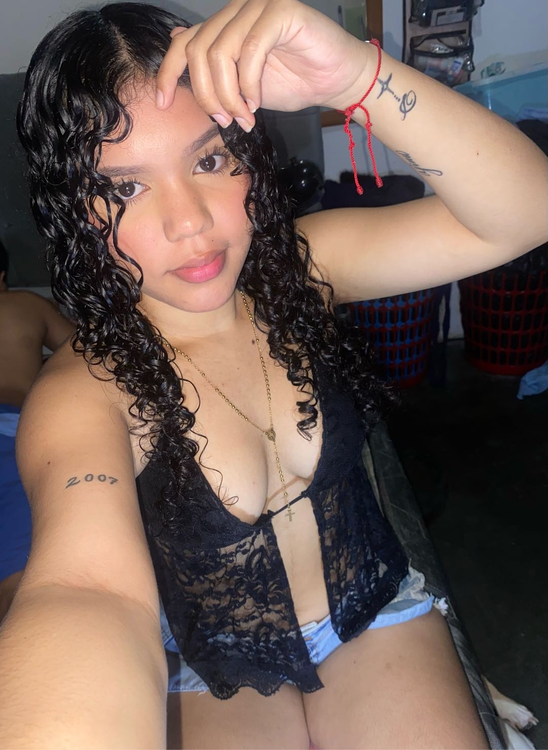 Desi — real girl from Peru online for 1v1 video chat