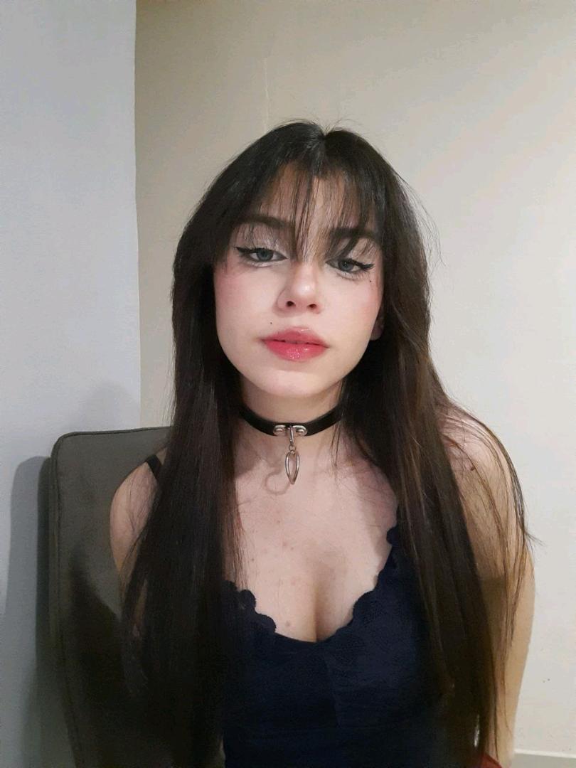 Annie from Ecuador