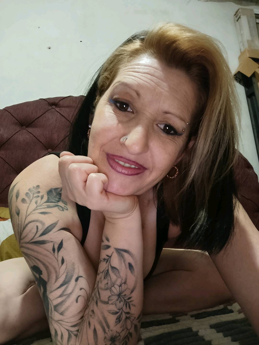 Poqe member from Argentina ready for a one-on-one video call