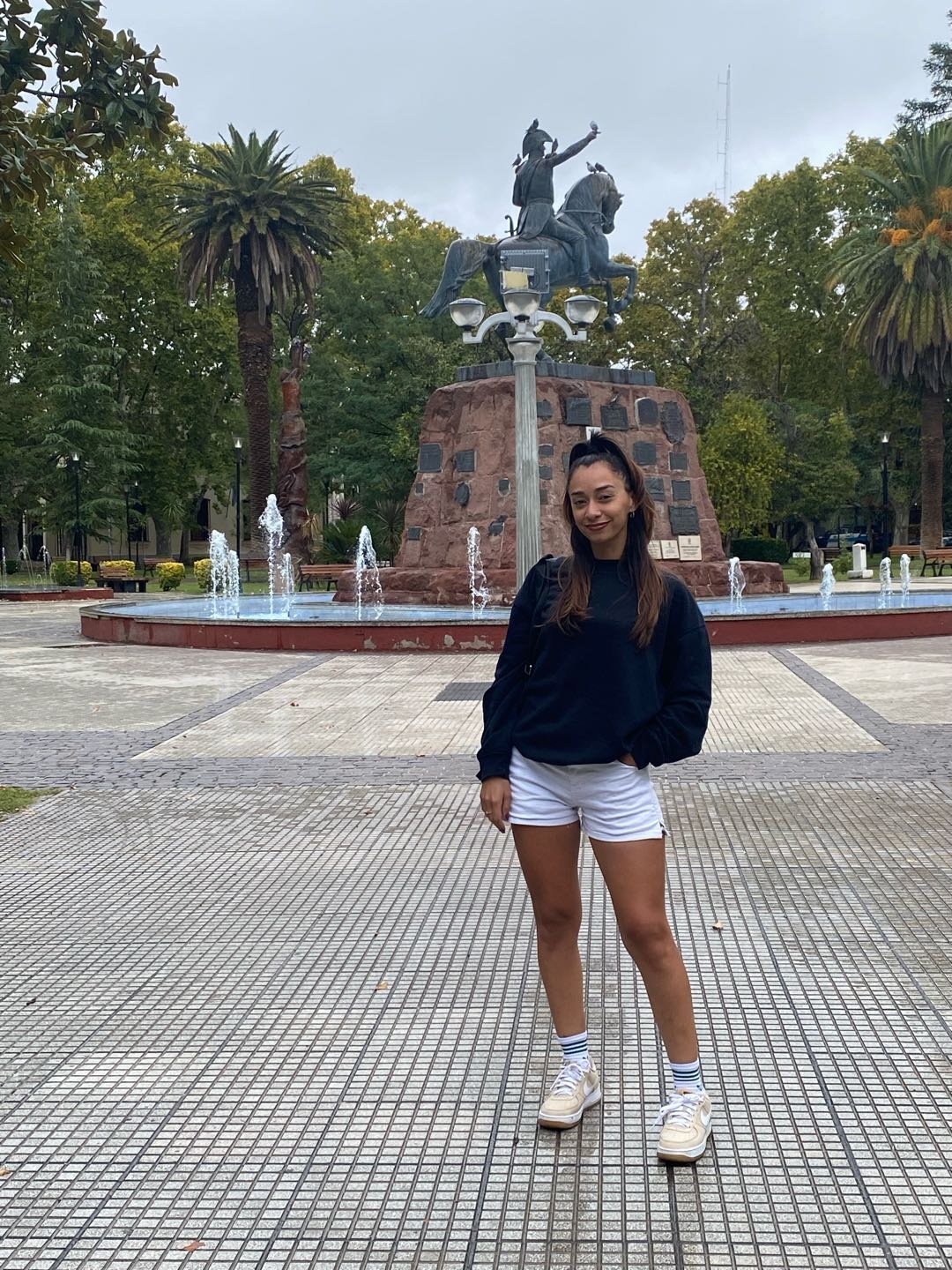 Aylen from Argentina — real person online now on PeachMatch