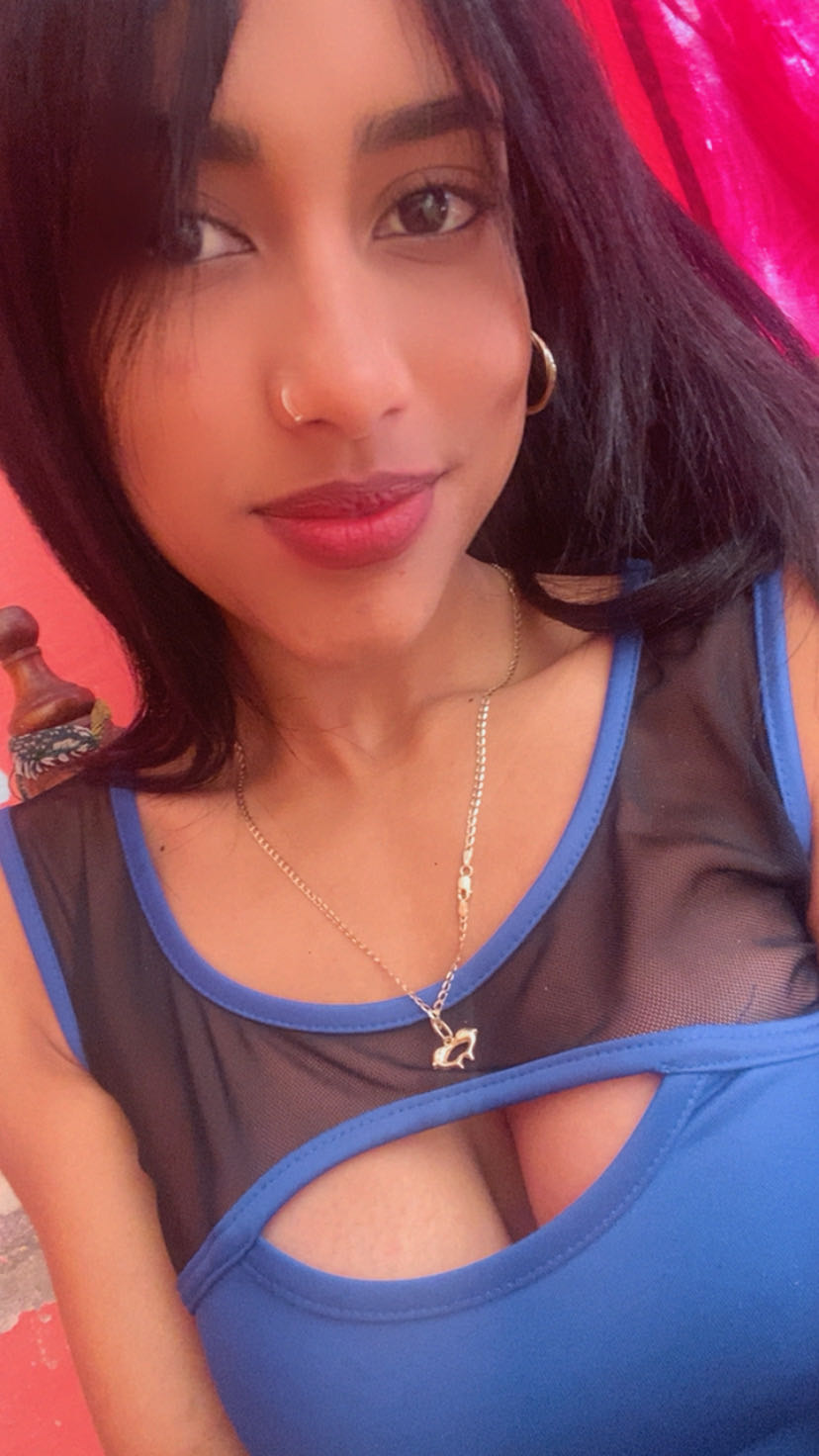 Fer — real girl from Cuba online for 1v1 video chat