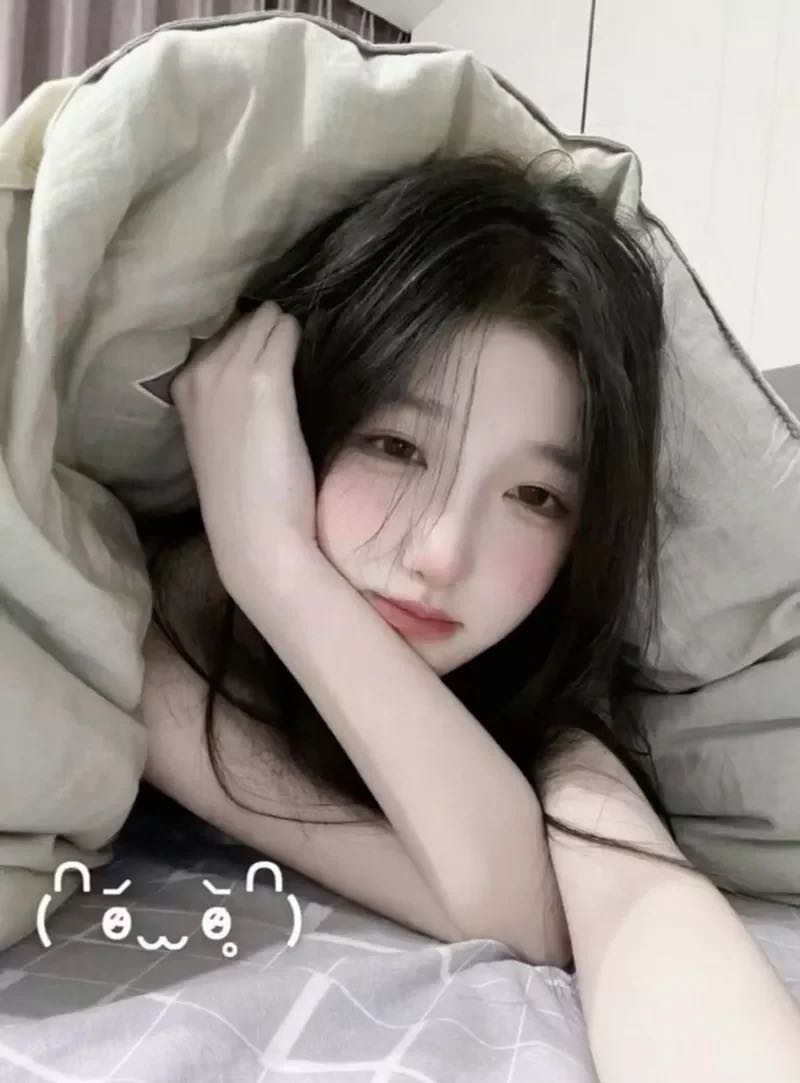 Thao — real girl from Vietnam online for 1v1 video chat