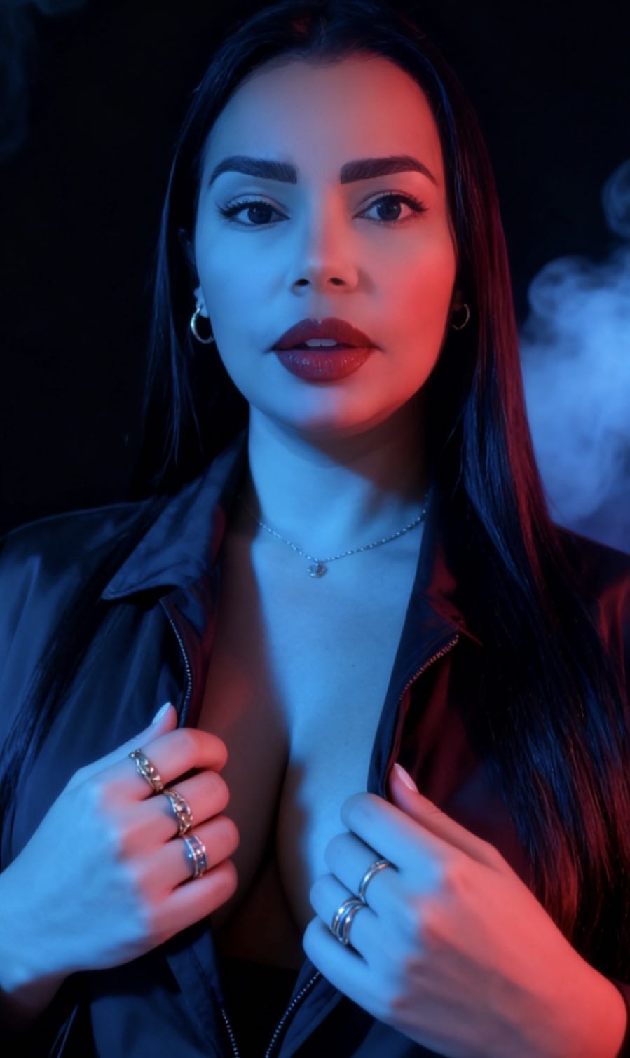 Latina woman from Venezuela online for video chat
